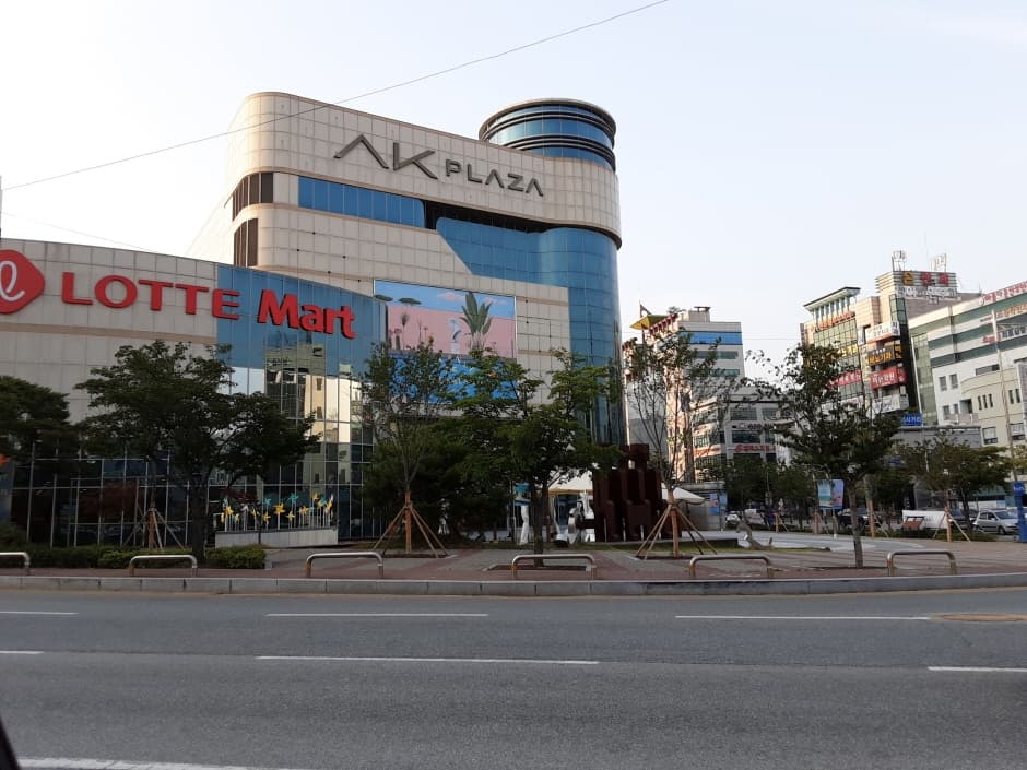 Lacoste - AK Plaza Wonju Branch [Tax Refund Shop](라코스테 AK플라자 원주점)