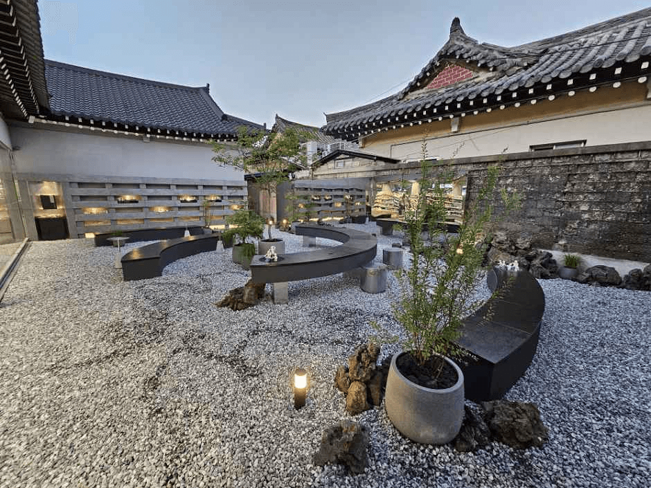 Olive Young - Gyeongju Hwangnam Branch [Tax Refund Shop] (올리브영 경주황남점)