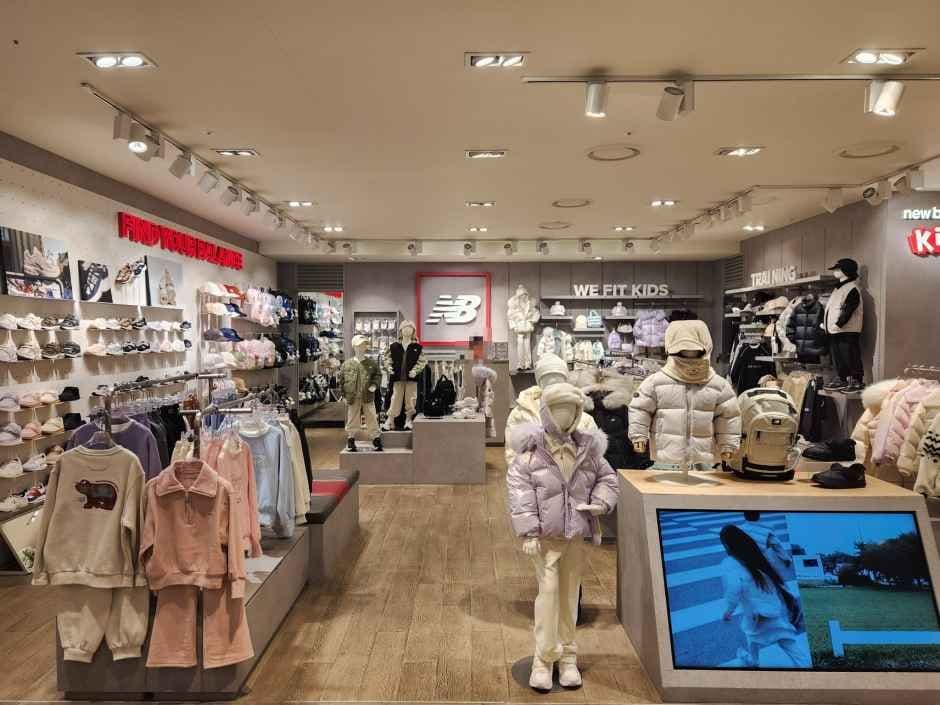 New Balance Kids - NC Singuro Branch [Tax Refund Shop](뉴발란스 키즈 NC 신구로점)