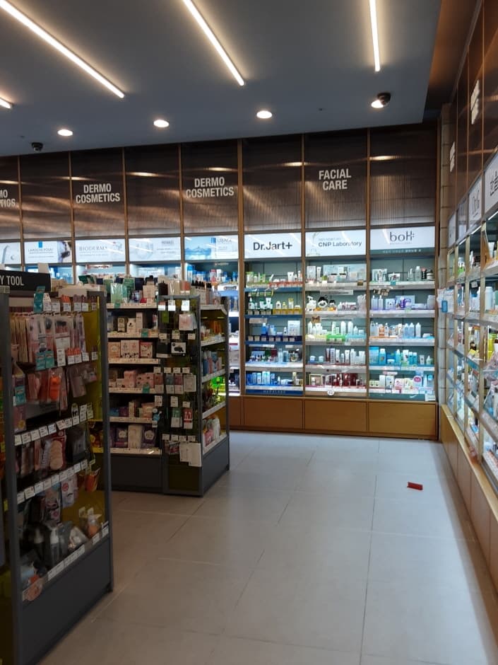 Olive Young - Daejeon Gasuwon Branch [Tax Refund Shop](올리브영 대전가수원점)