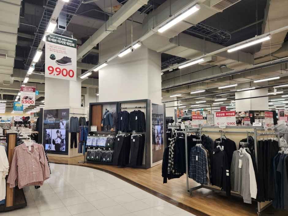 Homeplus - Hapjeong Branch [Tax Refund Shop] (홈플러스 합정)