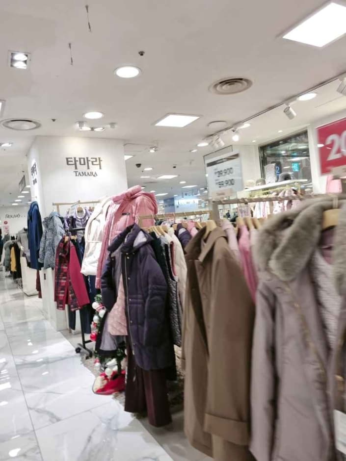 TAMARA  - Newcore Outlets - Pyeongchon Branch [Tax Refund Shop](타마라 뉴코아아울렛 평촌점)