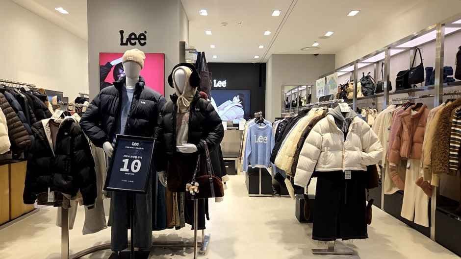 Lee - Hyundai Department Store KINTEX Branch [Tax Refund Shop](Lee 현대백화점 킨텍스점)