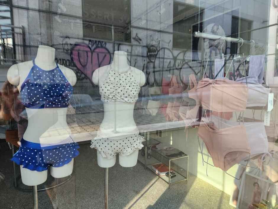Menuet [Tax Refund Shop](미뉴엣)