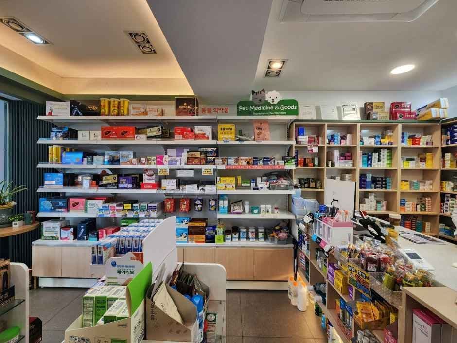 Oasis Pharmacy Hapjeong-dong [Tax Refund Shop](오아시스약국 합정동)