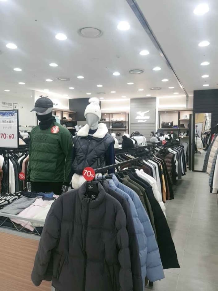 Mizuno - MODA Outlet Incheon Branch [Tax Refund Shop](미즈노 모다아울렛 인천점)