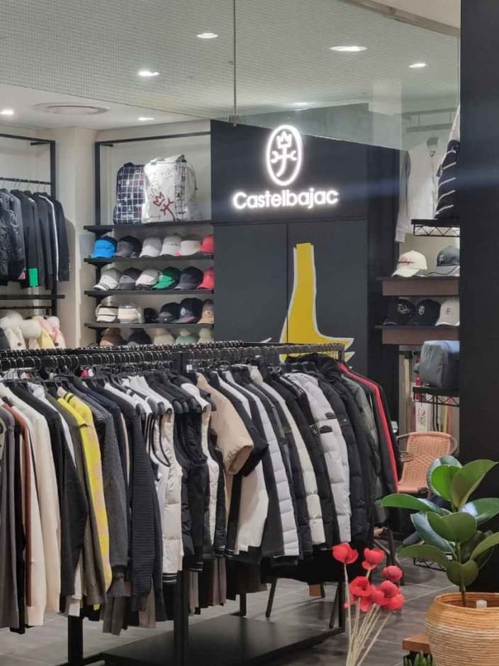 Castelbajac - MODA Outlet Incheon Branch [Tax Refund Shop](까스텔바작 모다아울렛 인천점)
