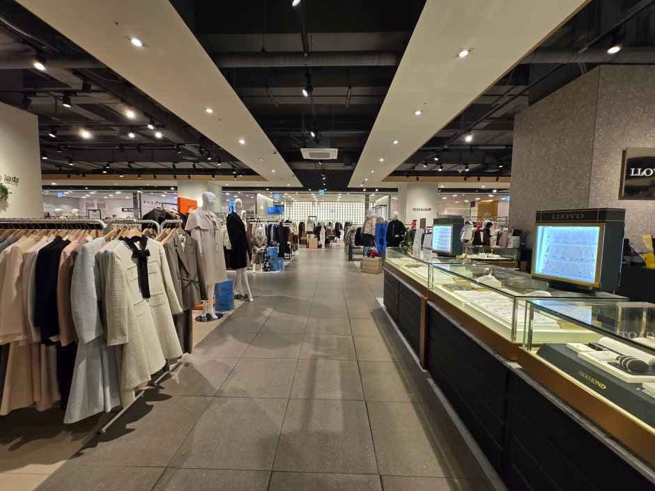 2001 Outlet Bundang Branch [Tax Refund Shop](2001아울렛 분당점)