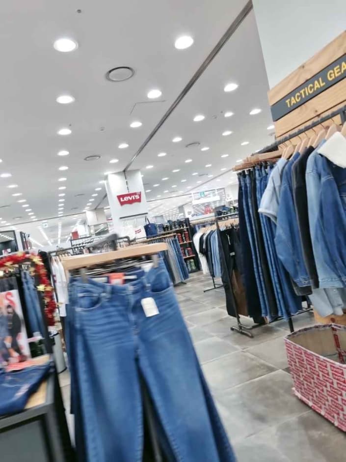 Levi’s - MODA Outlet Guri Namyangju Branch [Tax Refund Shop](리바이스 모다아울렛 구리남양주점)