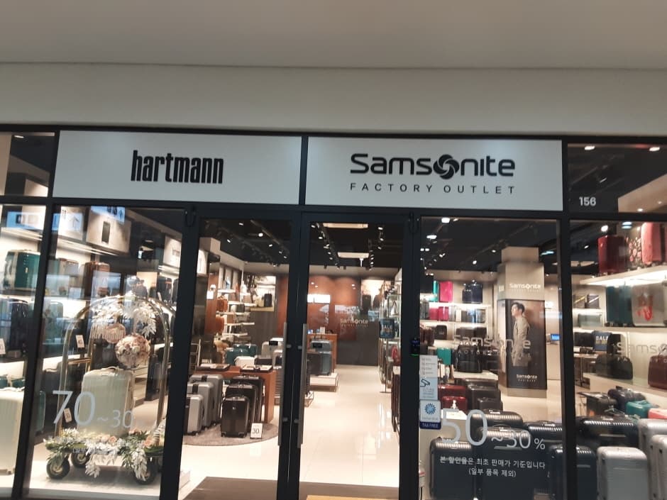 Samsonite - Hyundai Premium Outlets Gimpo Branch [Tax Refund Shop](쌤소나이트 현대프리미엄아울렛 김포점)