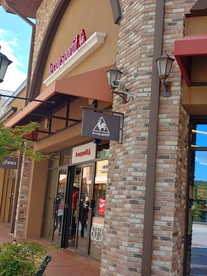 Le Coq Sportif - Lotte Premium Outlets Giheung Branch [Tax Refund Shop](르꼬끄스포르티브 롯데프리미엄아울렛 기흥점)