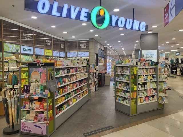 Olive Young Homeplus Junggye Branch [Tax Refund Shop](올리브영 홈플러스중계점)