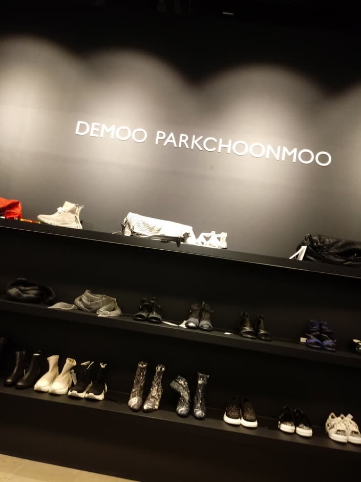 Demoo - Lotte Premium Outlets Giheung Branch [Tax Refund Shop](데무 롯데프리미엄아울렛 기흥점)