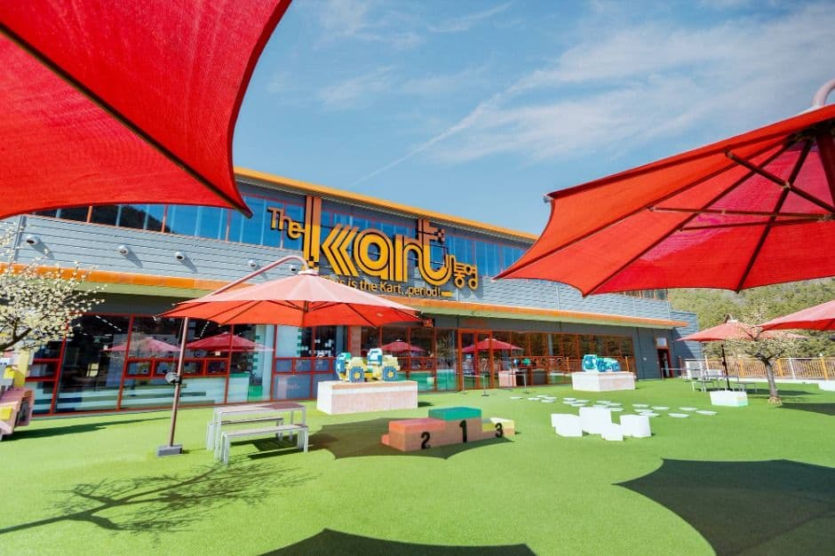 The Kart in Tongyeong (더 카트 인 통영)