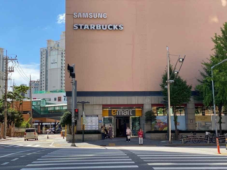 E-Mart Anyang Branch [Tax Refund Shop](이마트 안양점)