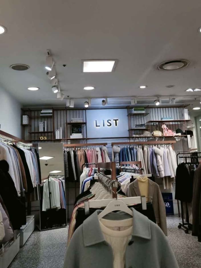 List - Newcore Outlets - Pyeongchon Branch [Tax Refund Shop](리스트 뉴코아아울렛 평촌점)