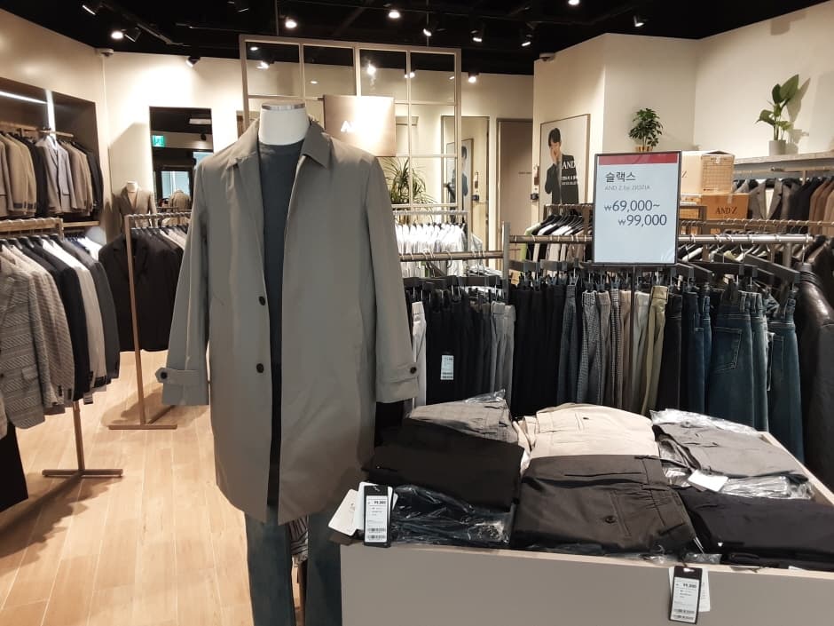 And Z - Lotte Premium Outlets Dongbusan Branch [Tax Refund Shop](ANDZ 롯데프리미엄아울렛 동부산점)