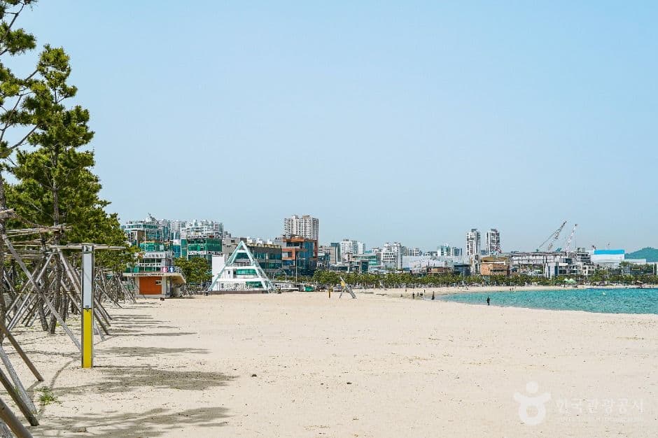 Ulsan Ilsan Beach (일산해수욕장 (울산))