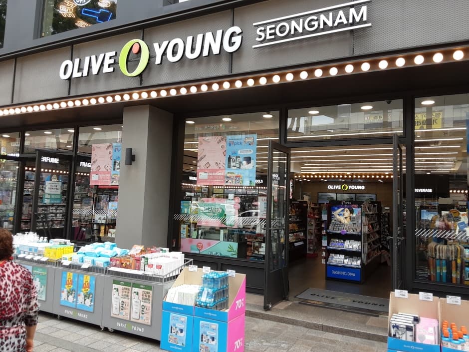 Olive Young Moran Market Branch[Tax Refund Shop](올리브영 모란시장점)