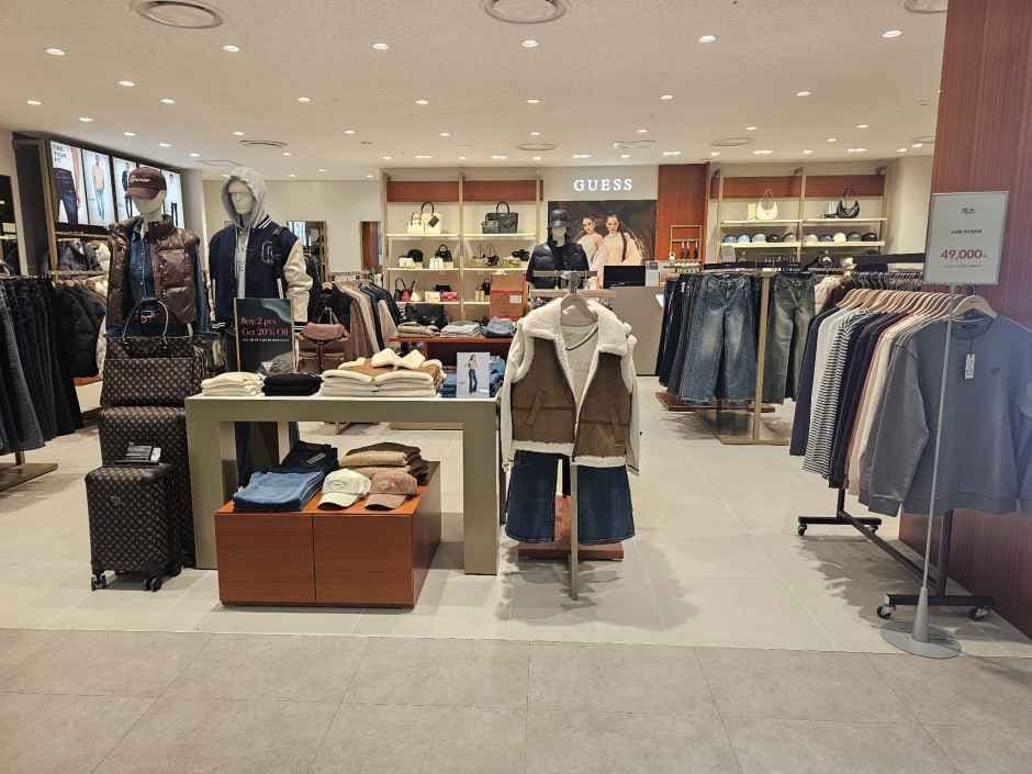 Guess - Lotte Mall Gwangmyeong Branch [Tax Refund Shop](게스 롯데몰 광명점)