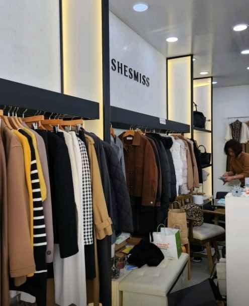 Shesmiss - Chuncheon Branch [Tax Refund Shop] (쉬즈미스 춘천)