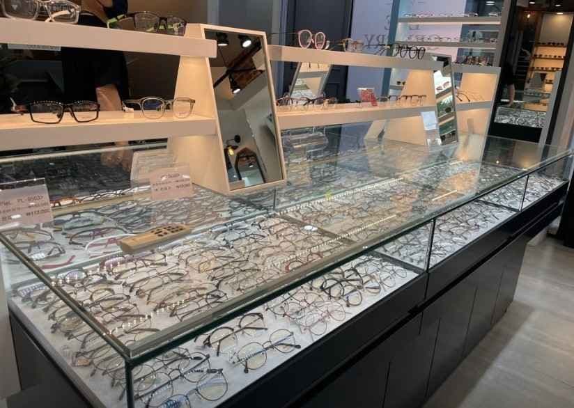 Eye Gentry - Chuncheon Branch [Tax Refund Shop] (아이젠트리 춘천)