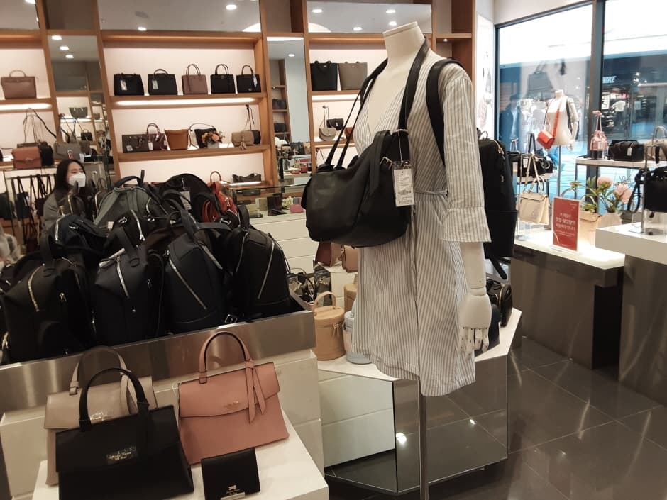 Samantha Thavasa - Lotte Premium Outlets Dongbusan Branch [Tax Refund Shop](사만사타바사 롯데프리미엄아울렛 동부산점)