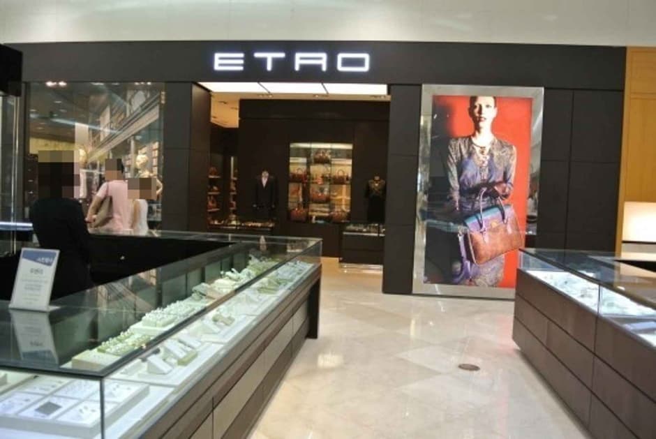 ETRO - Lotte Premium Outlets Dongbusan Branch [Tax Refund Shop](에트로 롯데프리미엄아울렛 동부산점)