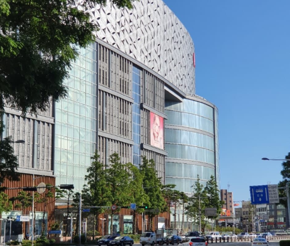 Olive Young - D-CUBE Department Store Geoje Branch [Tax Refund Shop](올리브영 디큐브거제점)