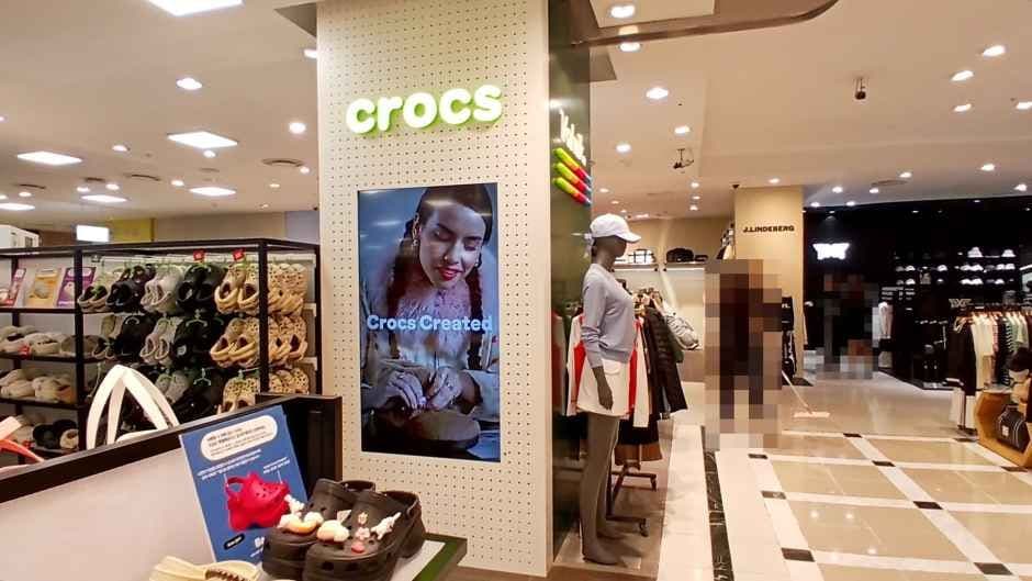 Crocs - Hyundai Department Store Mia Branch [Tax Refund Shop](크록스 현대백화점 미아점)