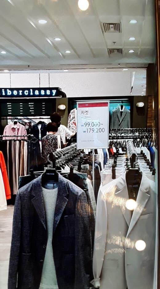 Liberclassy - Lotte Outlets Seoul Station Branch [Tax Refund Shop](리버클래시 롯데아울렛 서울역점)