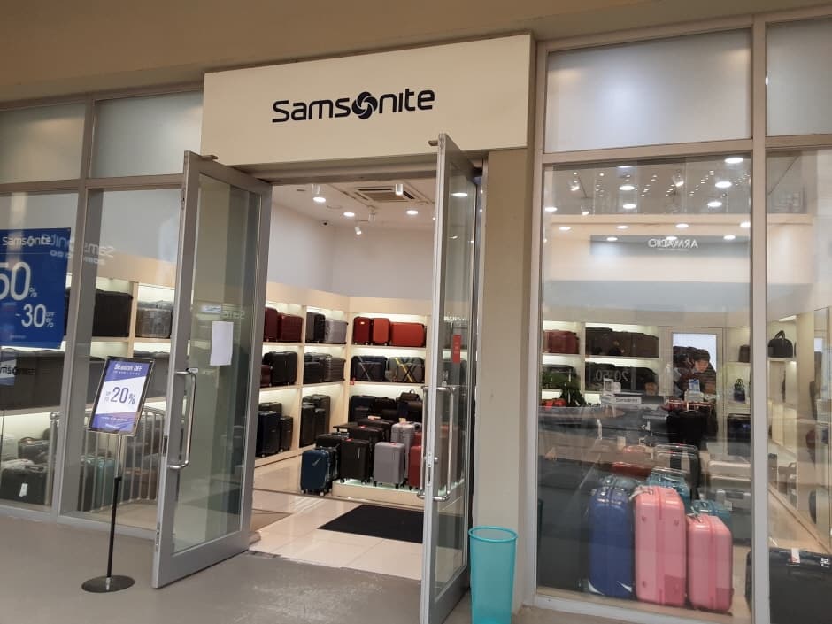 Samsonite - Lotte Premium Outlets Gimhae Branch [Tax Refund Shop](쌤소나이트 롯데프리미엄아울렛 김해점)