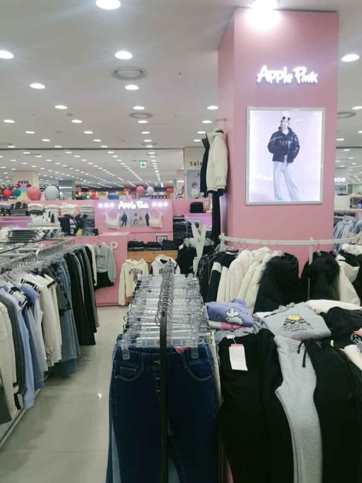 Apple Pink - MODA Outlet Incheon Branch [Tax Refund Shop]  (애플핑크 모다아울렛 인천점)(애플핑크 모다아울렛 인천점)