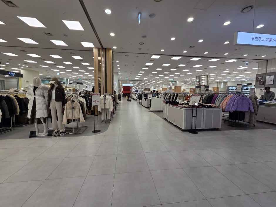 Lotte Outlets - Goyang Terminal Branch [Tax Refund Shop] (롯데아울렛 고양터미널점)
