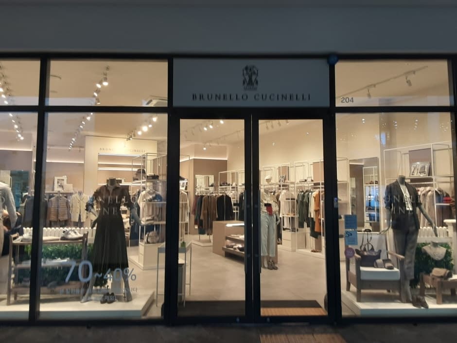 Brunello Cucinelli - Hyundai Premium Outlets Gimpo Branch [Tax Refund Shop](브루넬로쿠치넬리 현대프리미엄아울렛 김포점)