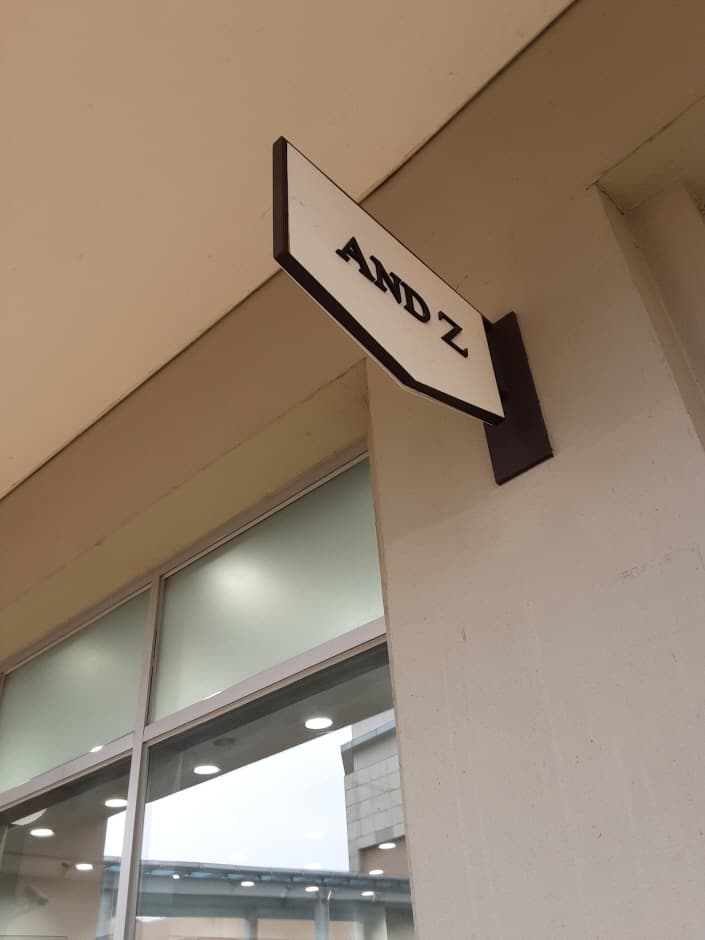 And Z - Lotte Premium Outlets Gimhae Branch [Tax Refund Shop](앤드지 롯데프리미엄아울렛 김해점)