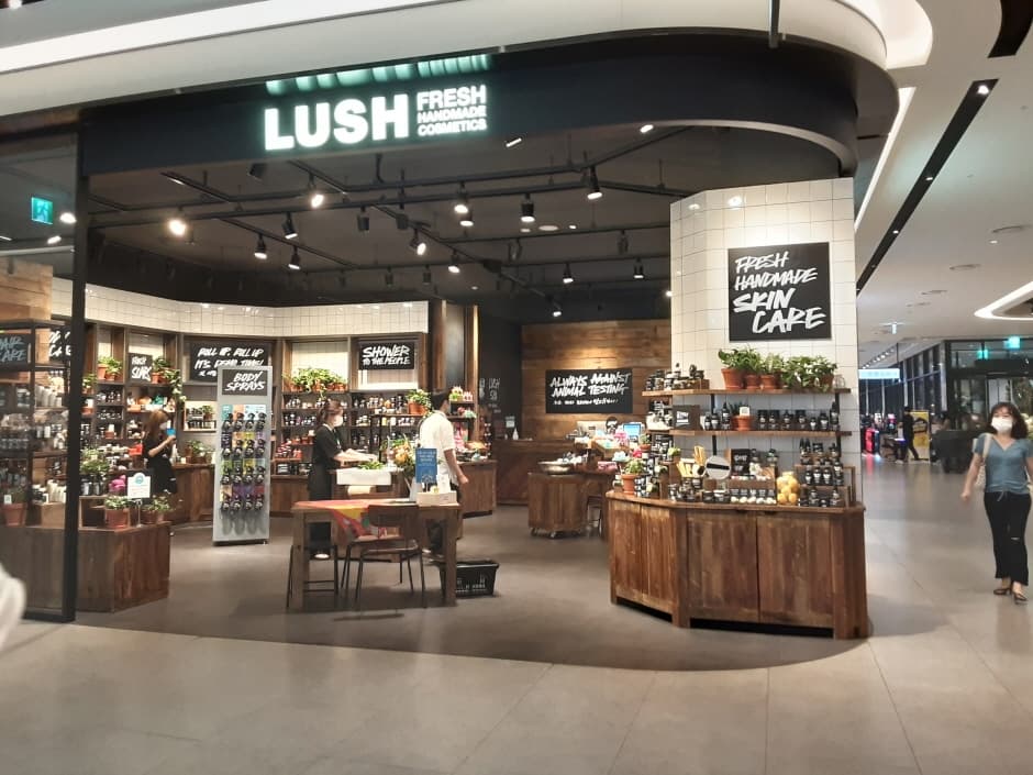 Lush - Hyundai Premium Outlets Songdo Branch [Tax Refund Shop](러쉬 현대프리미엄아울렛 송도점)