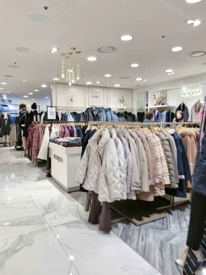 Morado  - Newcore Outlets - Pyeongchon Branch [Tax Refund Shop](모라도 뉴코아아울렛 평촌점)