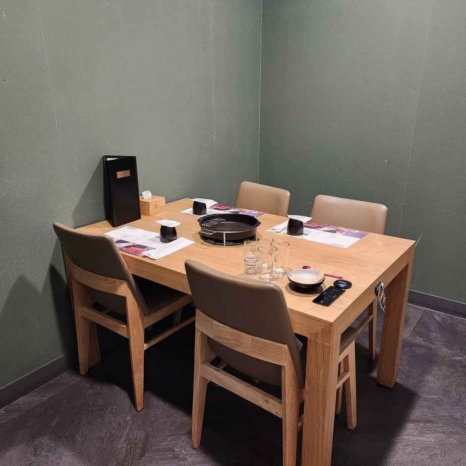 Jangsu Haneulso Insa-dong Brach (장수하늘소 인사점)