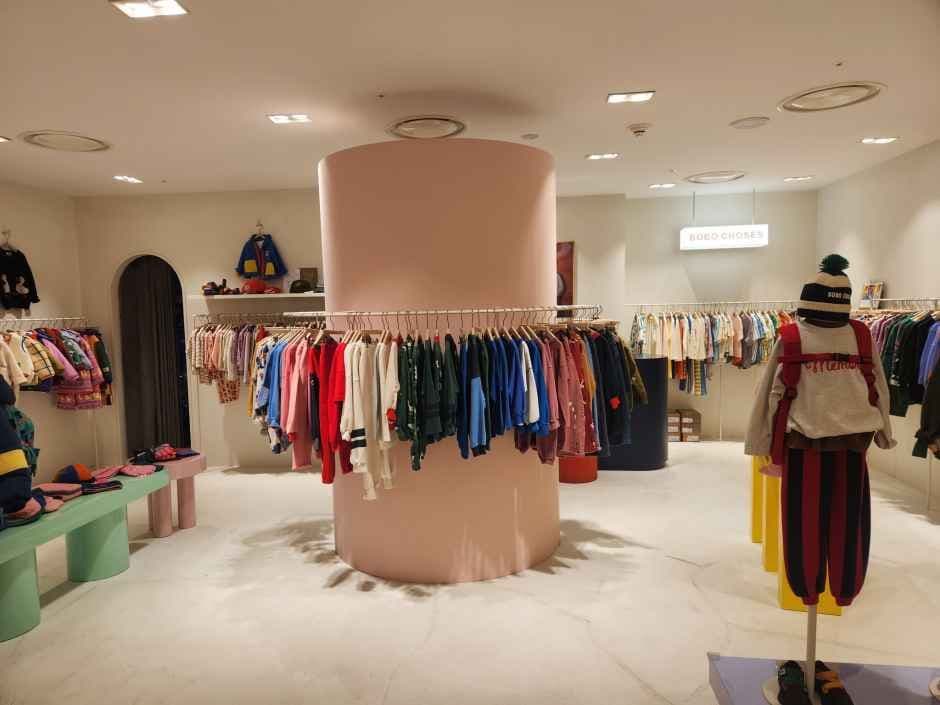 Bobo Choses - TIMES SQUARE Branch [Tax Refund Shop](보보쇼즈 타임스퀘어점)