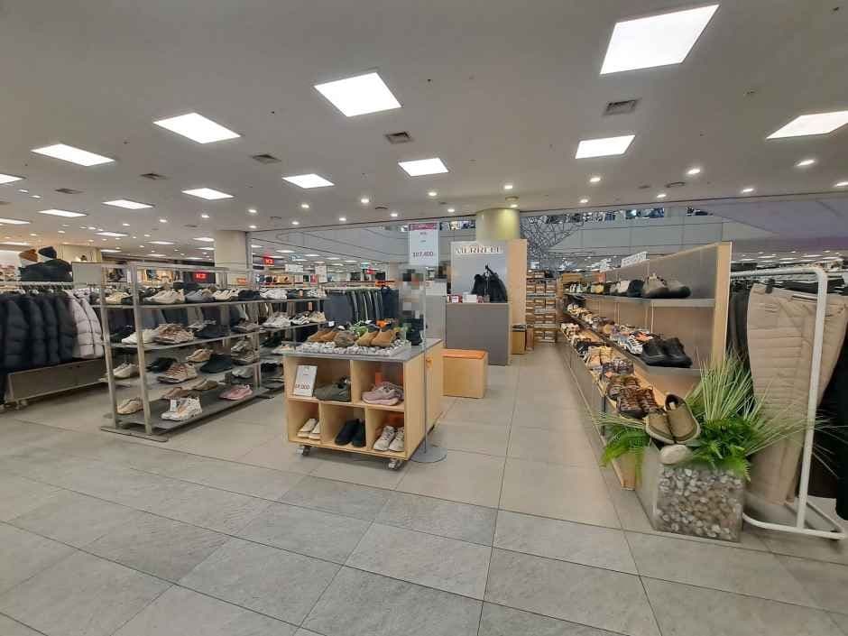 Merrell - Lotte Outlets Goyang Terminal Branch [Tax Refund Shop](머렐 롯데아울렛 고양터미널점)
