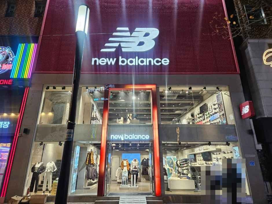 New Balance - Dongseong-ro Branch [Tax Refund Shop](뉴발란스 동성로점)