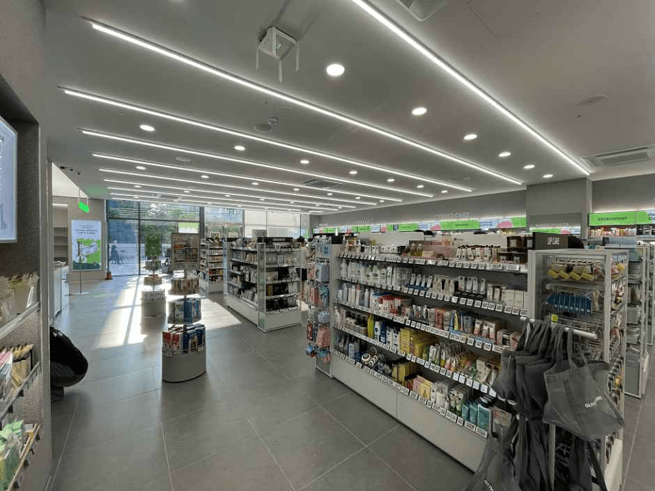 Olive Young - Yangju Okjeong Branch [Tax Refund Shop](올리브영 양주옥정점)