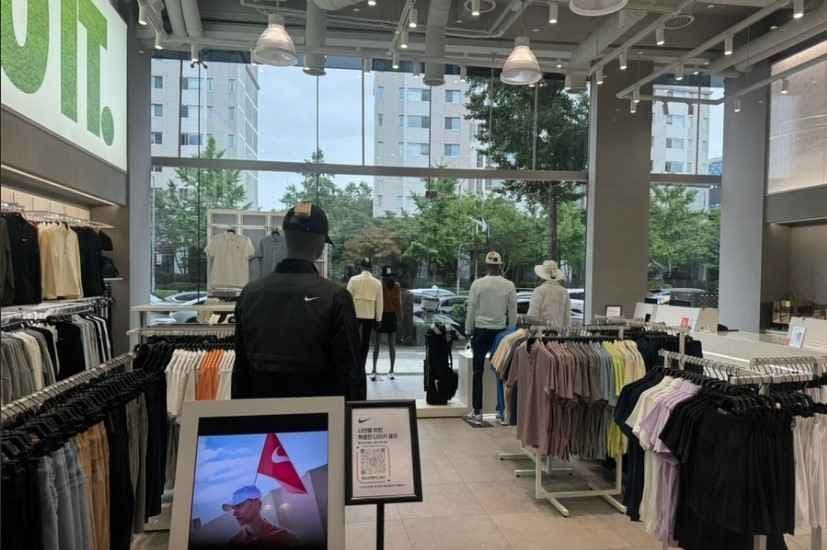 Nike Golf Apgujeong Premium Branch[Tax Refund Shop](나이키골프 압구정 프리미엄점)