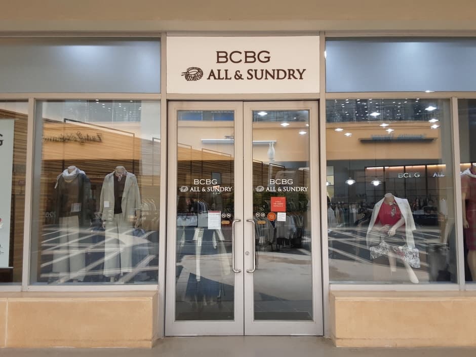 BCBG - Lotte Premium Outlets Gimhae Branch [Tax Refund Shop](BCBG 롯데프리미엄아울렛 김해점)