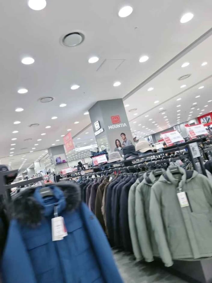 Mountia - MODA Outlet Guri Namyangju Branch [Tax Refund Shop](마운티아 모다아울렛 구리남양주점)