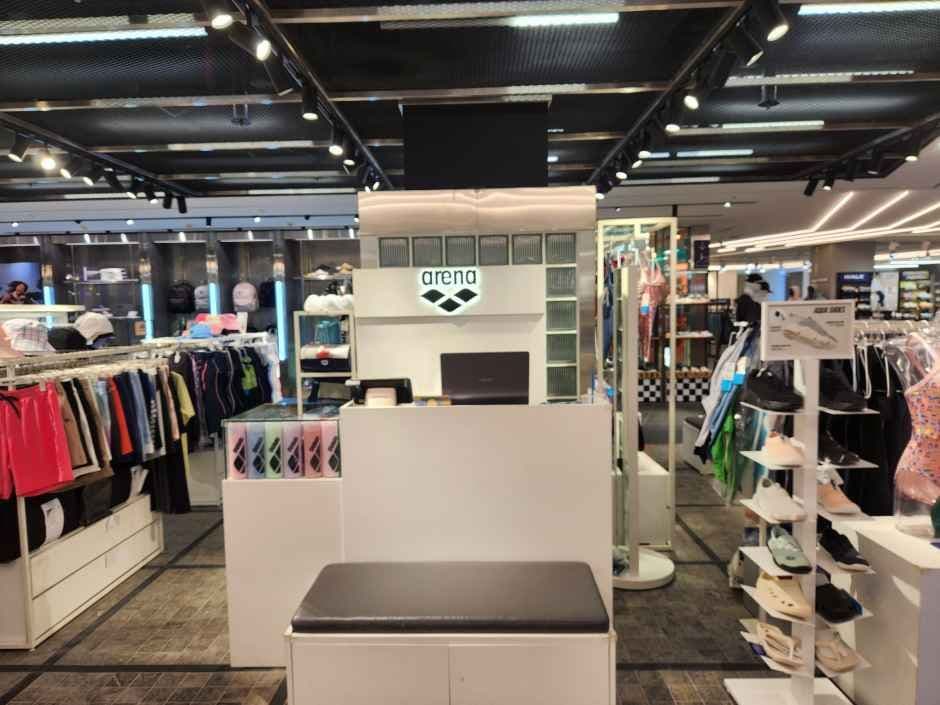 Arena - TIMES SQUARE Branch [Tax Refund Shop](아레나 타임스퀘어점)