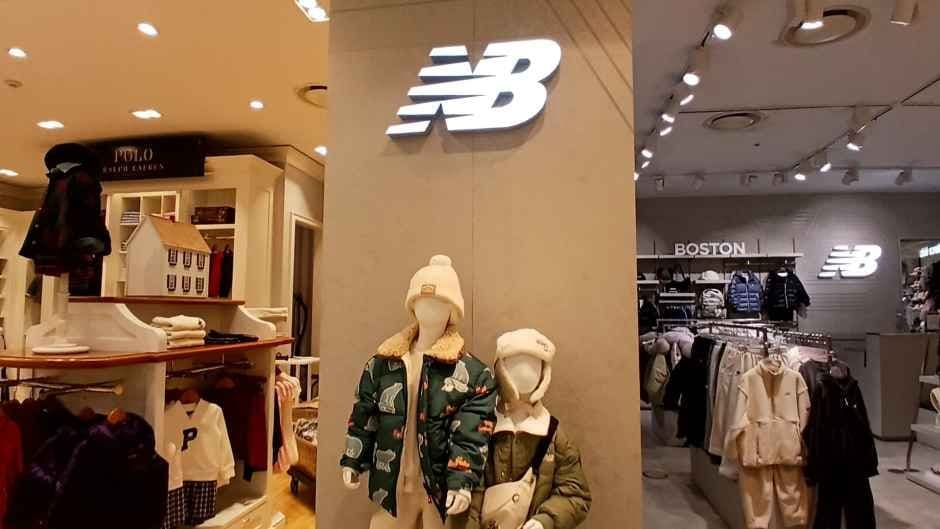 New Balance Kids [Tax Refund Shop](뉴발란스키즈 현대백화점 미아점)