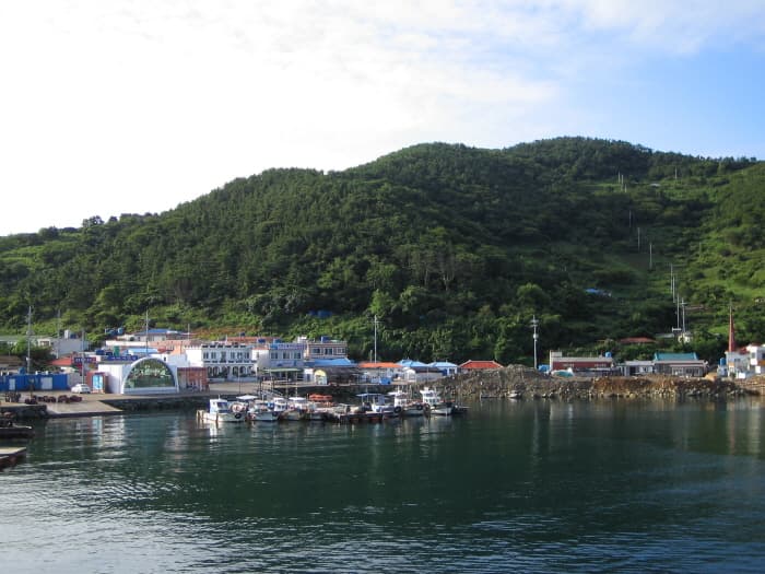 Yeonhwado Quay (연화도 선착장)