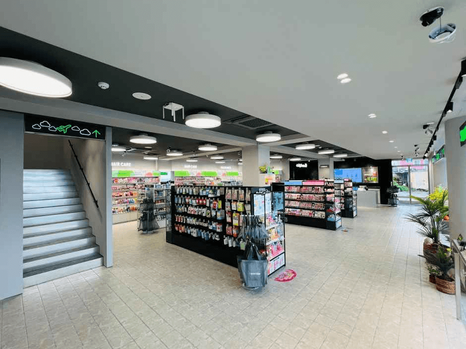 Olive Young Jeju Yongdam Branch [Tax Refund Shop](올리브영 제주용담점)